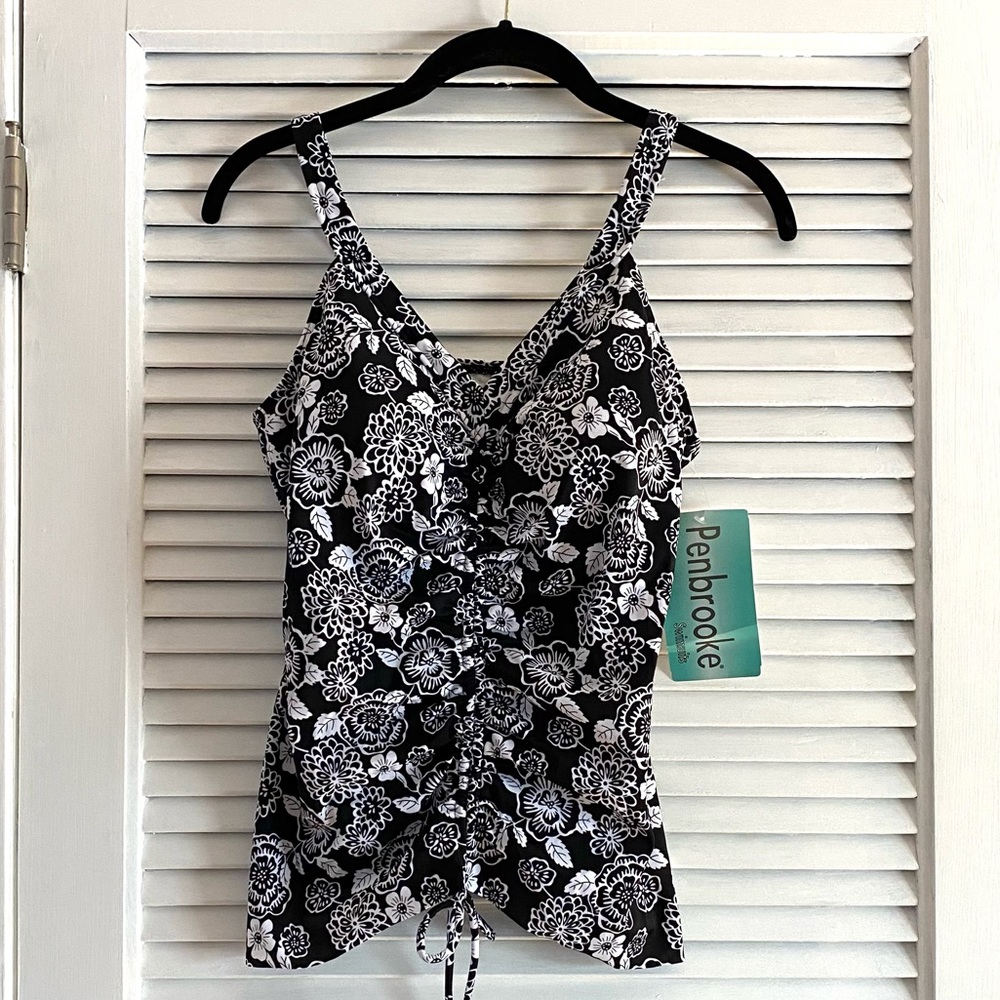 NWT Swim Adjustable Front Tankini Top